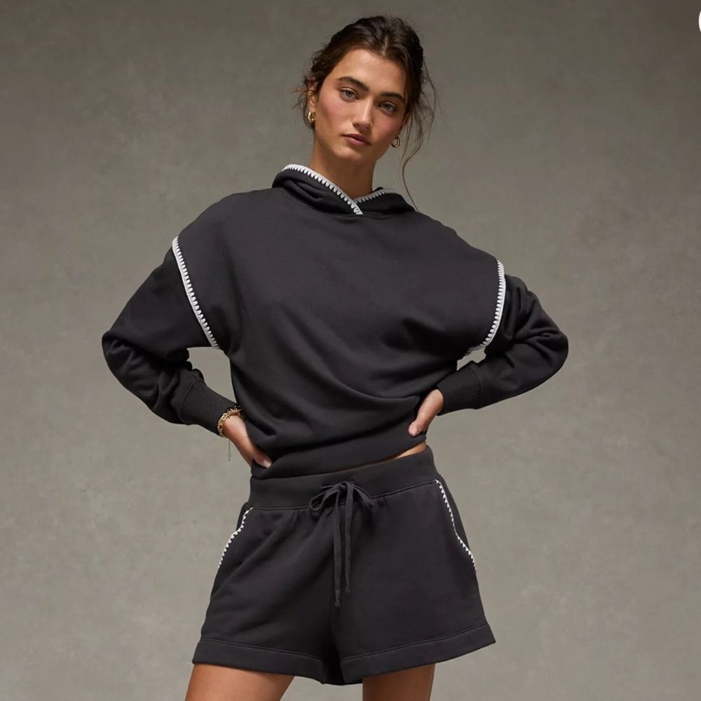 AE Black White Contrast Stitch Soft Cozy Fleece Lounge Shorts with Pockets